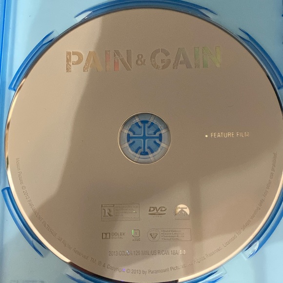 Blue Ray/ DVD- “Pain & Gain”- with Mark Wahlberg & Dwayne Johnson-R -used - Picture 3 of 3
